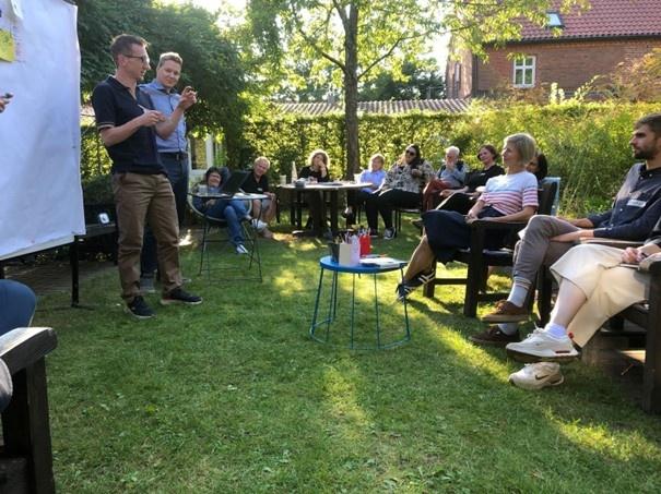 Un'immagine del gruppo di lavoro formato dai rappresentanti dei partner del progetto EUPeers durante il primo meeting che si è tenuto a Netzeband