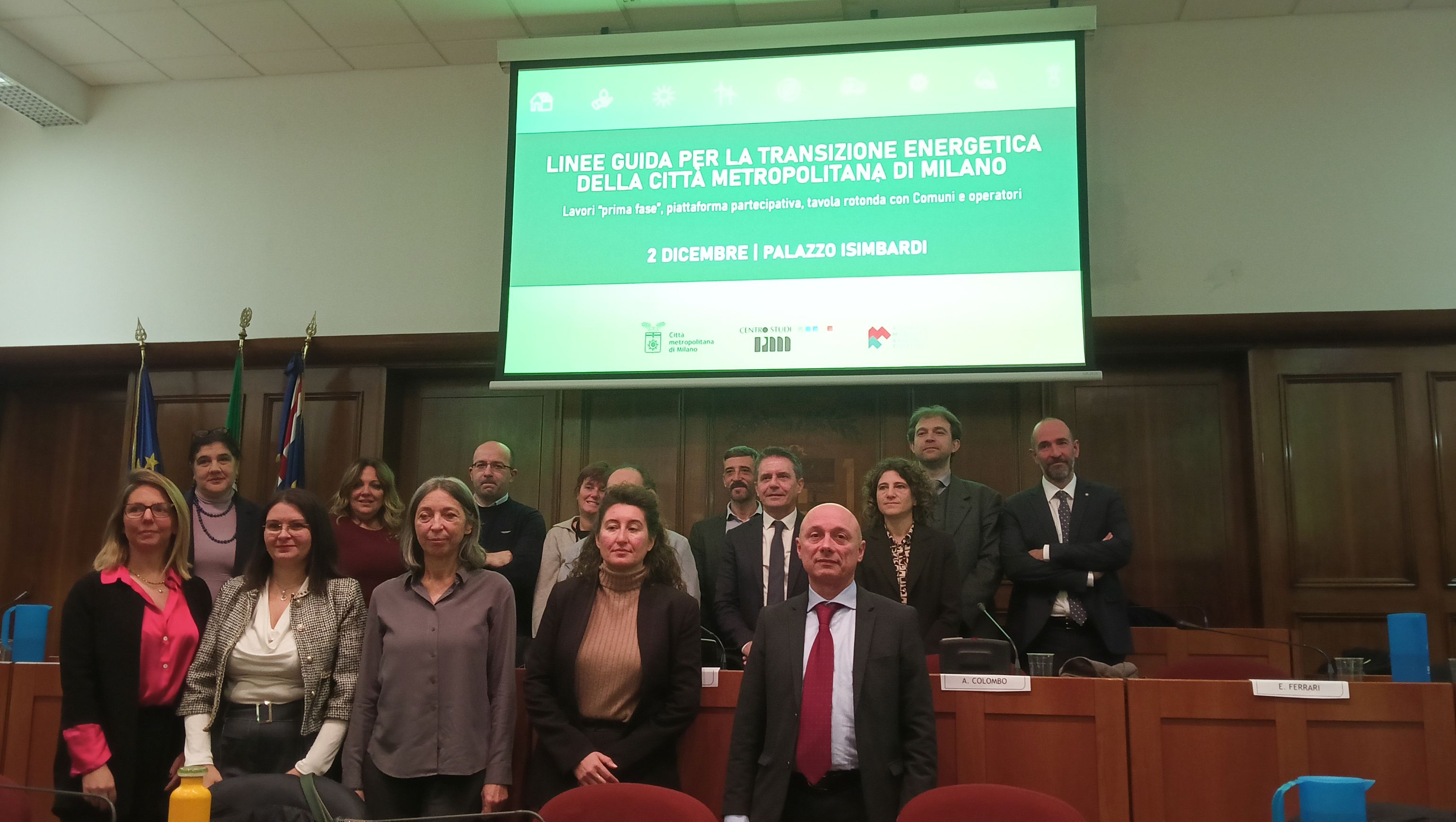 Un'immagine dei relatori del convegno sulle Linee Guida sulla Transizione Energetica della Città Metropolitana di Milano