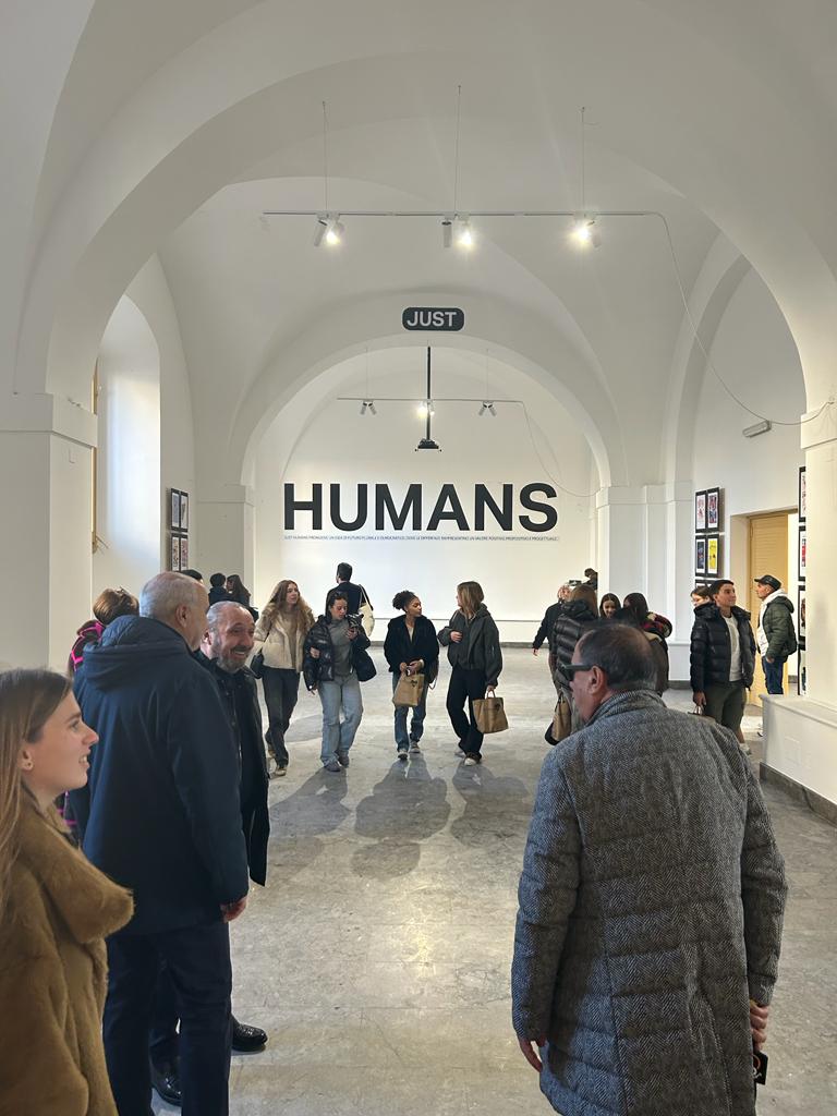 L'istallazione HUMANS realizzata nell'ambito dell'OPP Festival di Mazzarino