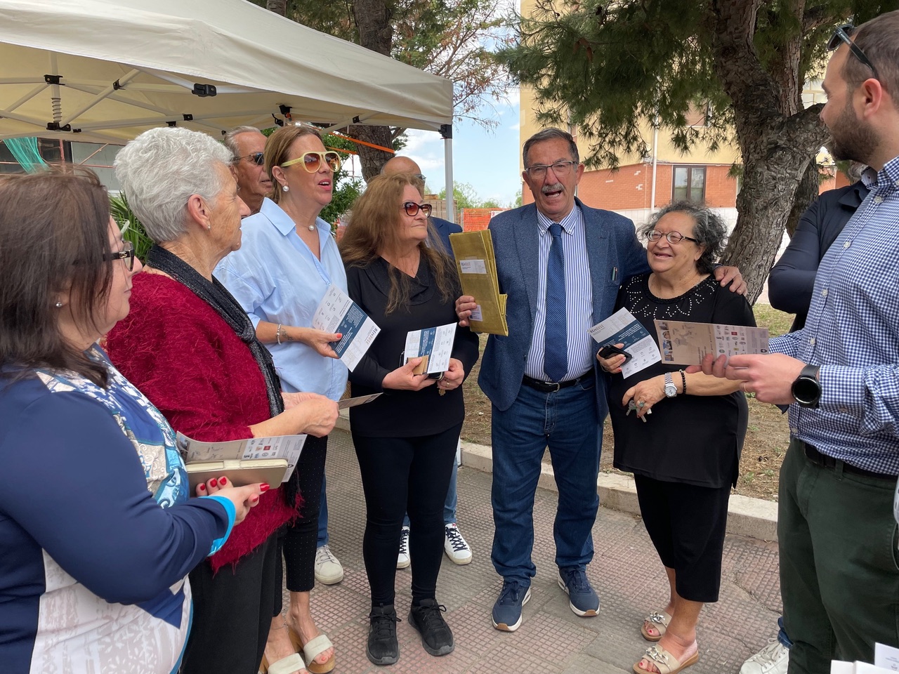 Il sindaco di Margherita di Savoia incontra gli inquilini dell'immobile oggetto di riqualificazione