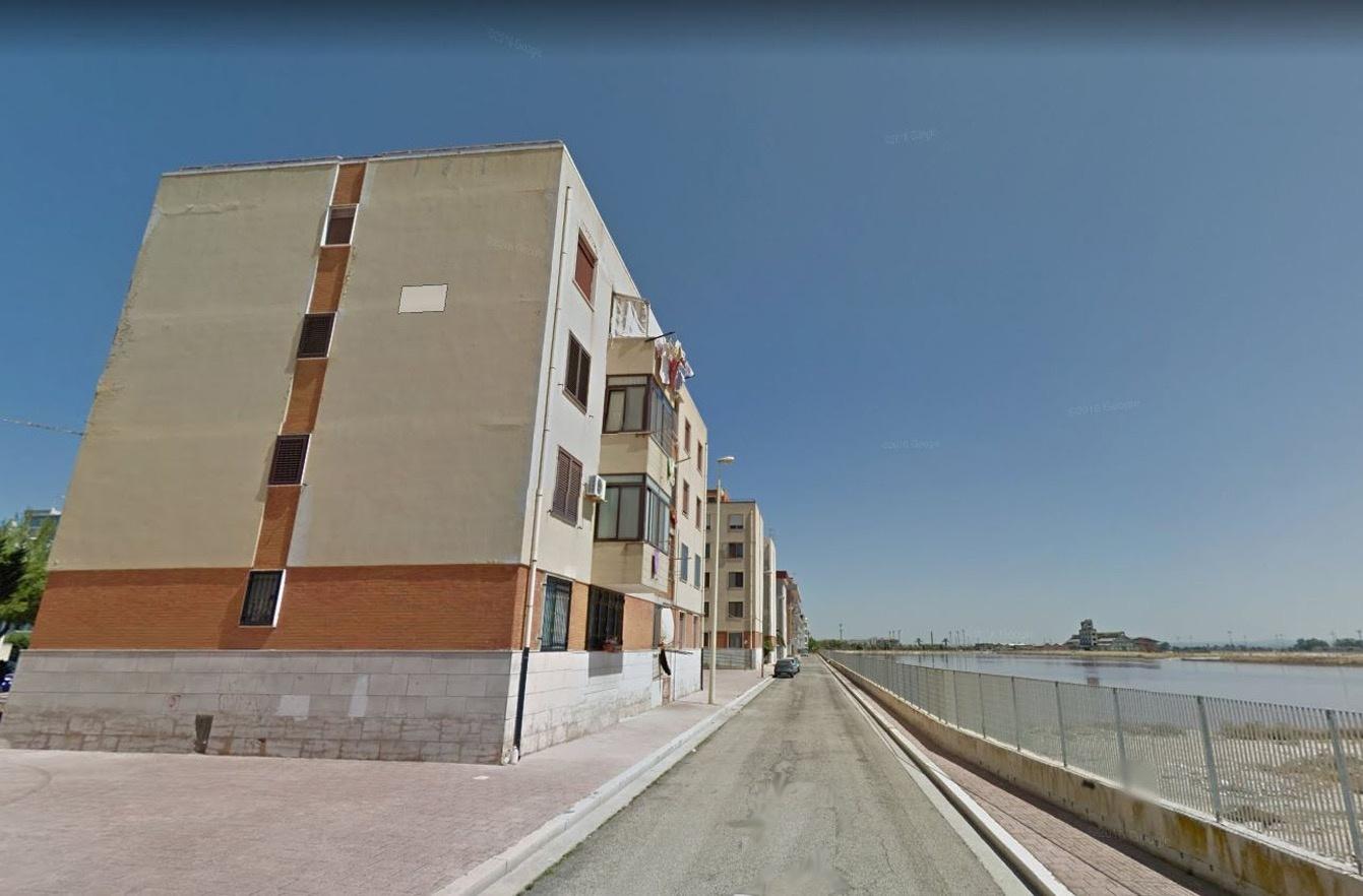 Un'immagine dell'edificio sito nel comune pugliese di Margherita di Savoia che sarà sottoposto a riqualificazione