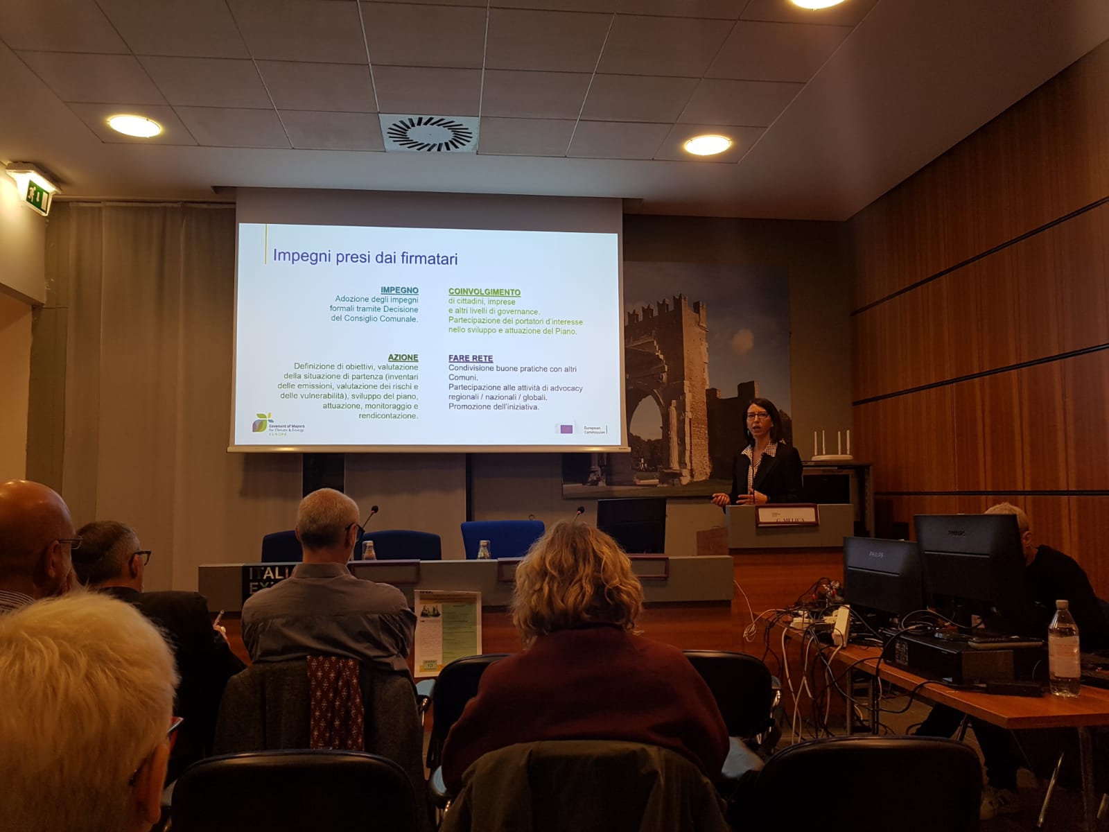 L'intervento di Giulia Melica (Commissione Europea – Centro Comune di Ricerca di Ispra) nel corso della conferenza Il Patto dei Sindaci: lo strumento dei Comuni per la decarbonizzazione e lo sviluppo locale sostenibile 