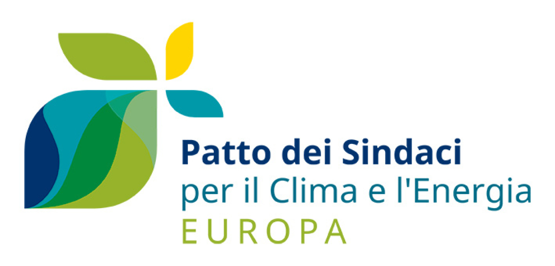 Il logo del Patto dei Sindaci per il Clima e l'Energia con una foglia stilizzata in verde e giallo e sotto la dicitura EUROPA in verde
